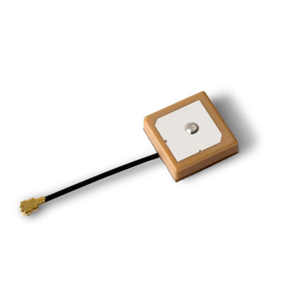 Interne aktive Flecken BEIDOU Galileo GPS GLONASS des Mikrobandleiters 28dBi Antenne